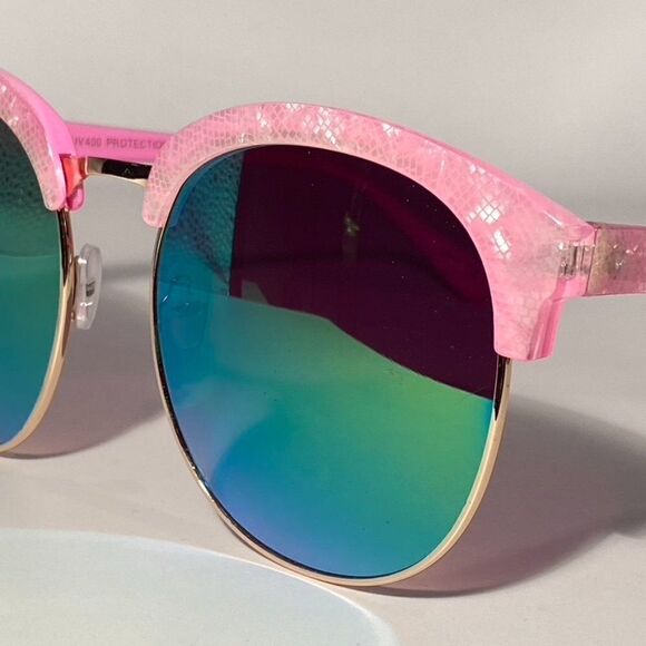 0633 Pink Plastic and Gold Metal Mirrored Green Lense Sunglasses New - Picture 7 of 12